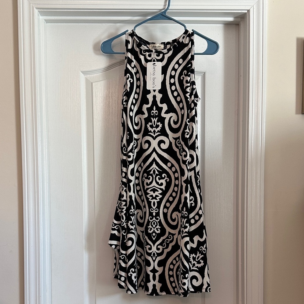 Sleeveless Black & White Midi Dress - Apt. 9